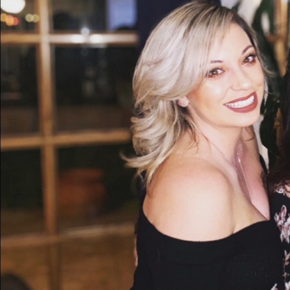 Meet your Posher, Nicole